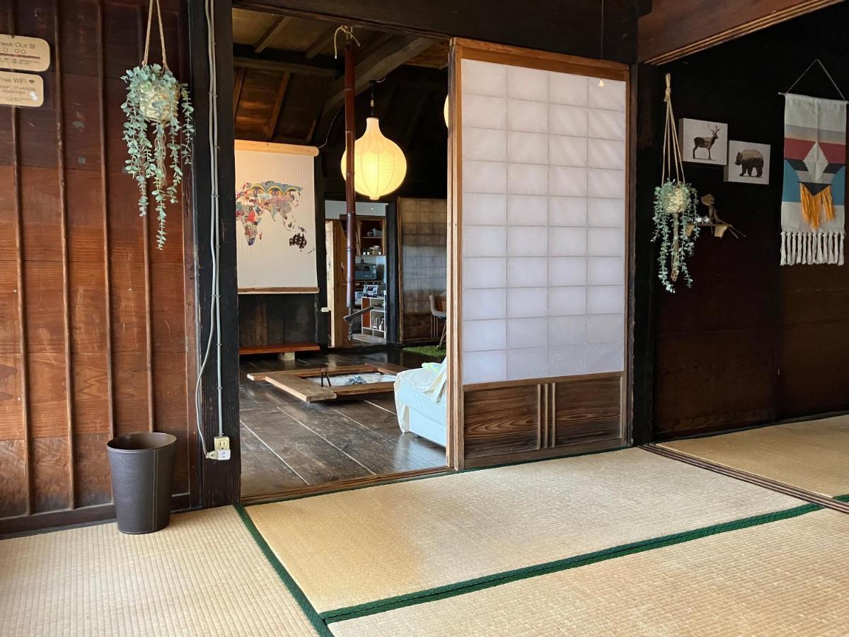 Guesthouse Boro-Ya Otoyocho ภายนอก รูปภาพ